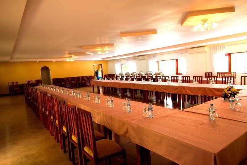 Kothmale Holiday Hotel Kandy Exterior photo